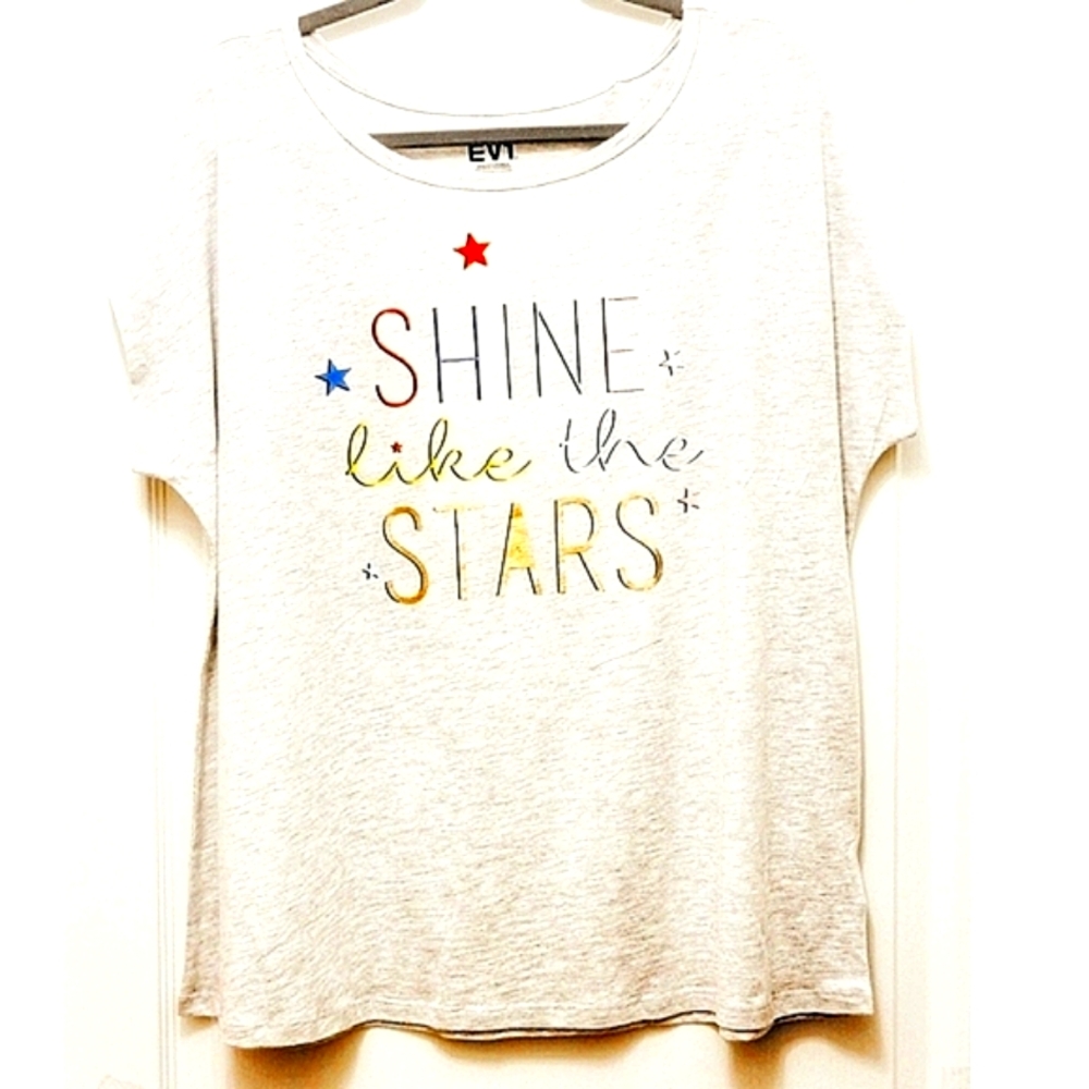 *TS25715 NWT EV1 White Tee